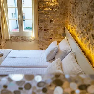 idassa-palace.hotelinzadar.com/